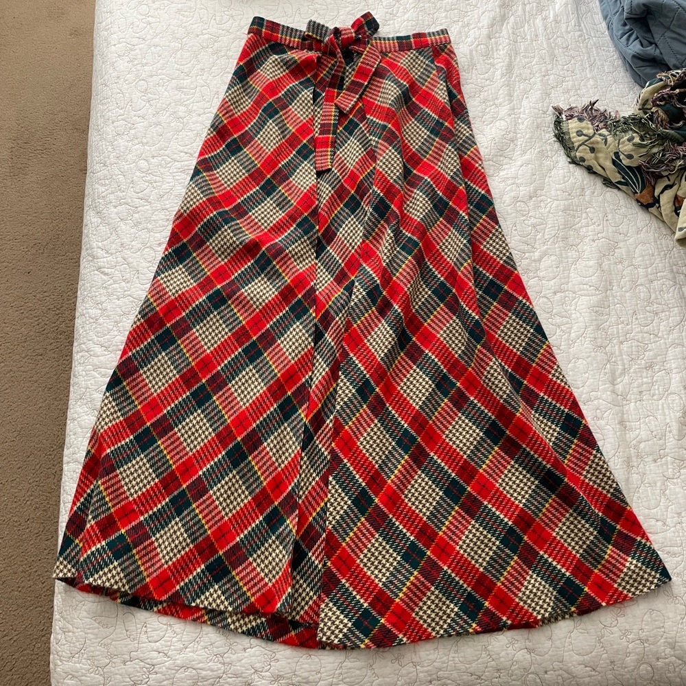 Vintage/Retro Wrap Skirt with Ties